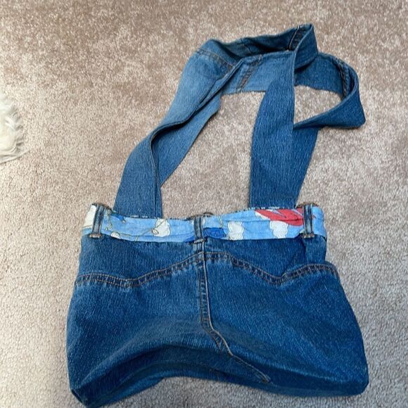 Handmade unique jean purse made from jean skirt - Picture 5 of 8